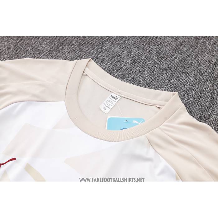 Tracksuit
 Manchester City Short Sleeve
 2024-2025 Yellow
 - Shorts
